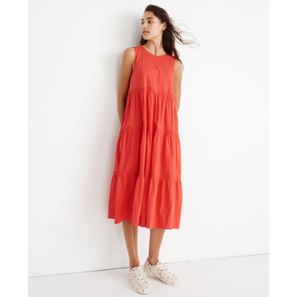 Sleeveless Coral Midi Dress